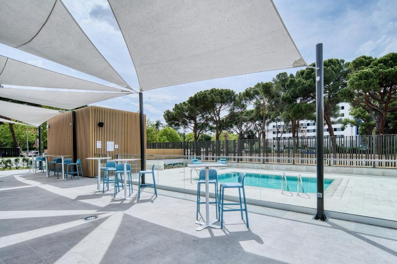 Holiday Inn Express - Madrid - Airport By Ihg ภายนอก รูปภาพ