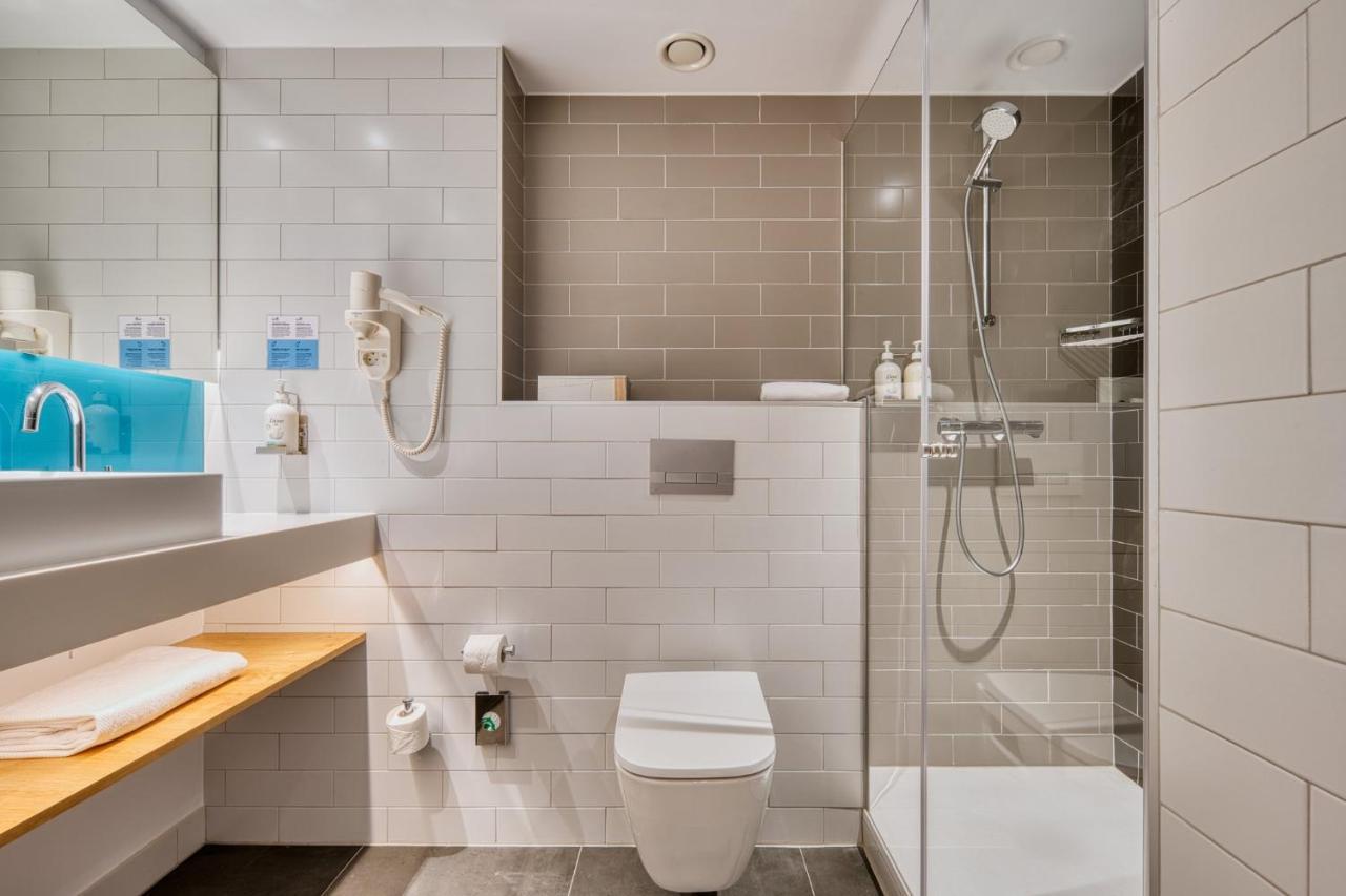 Holiday Inn Express - Madrid - Airport By Ihg ภายนอก รูปภาพ
